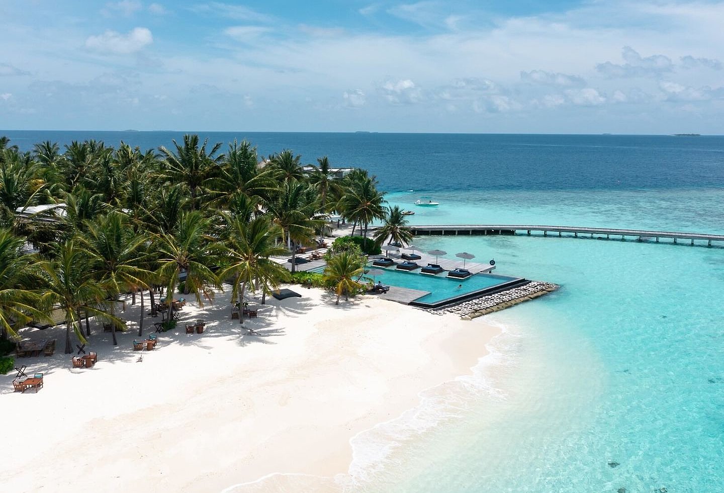 Strand und Lagune aus der Vogelperspektive