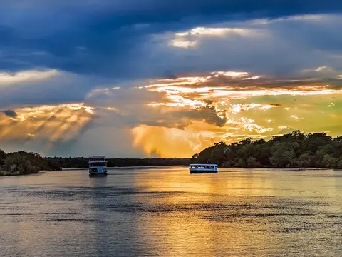 Fluss Safari mit der Zambezi TraderZimbabwe – Afrikas verborgenes Juwel