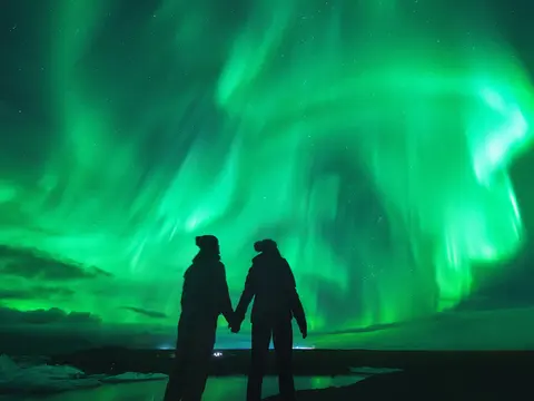 Nordlichter & heiße Quelle 8-tägige Island-Rundreise im Winter